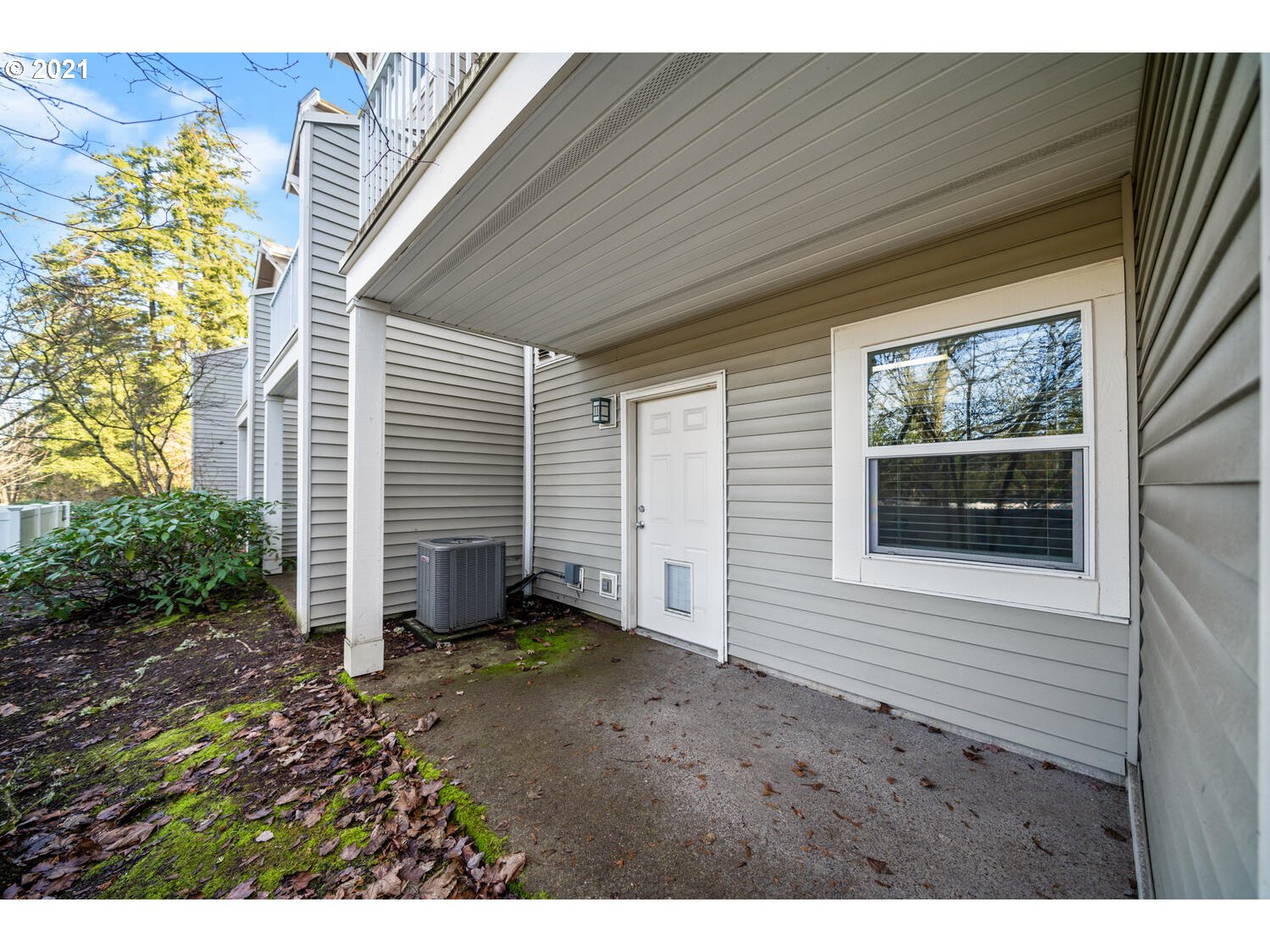 14166 Southwest Barrows Road, Unit 2 Tigard, OR 97223 - Photo 27 of 31 Gallery Image 27