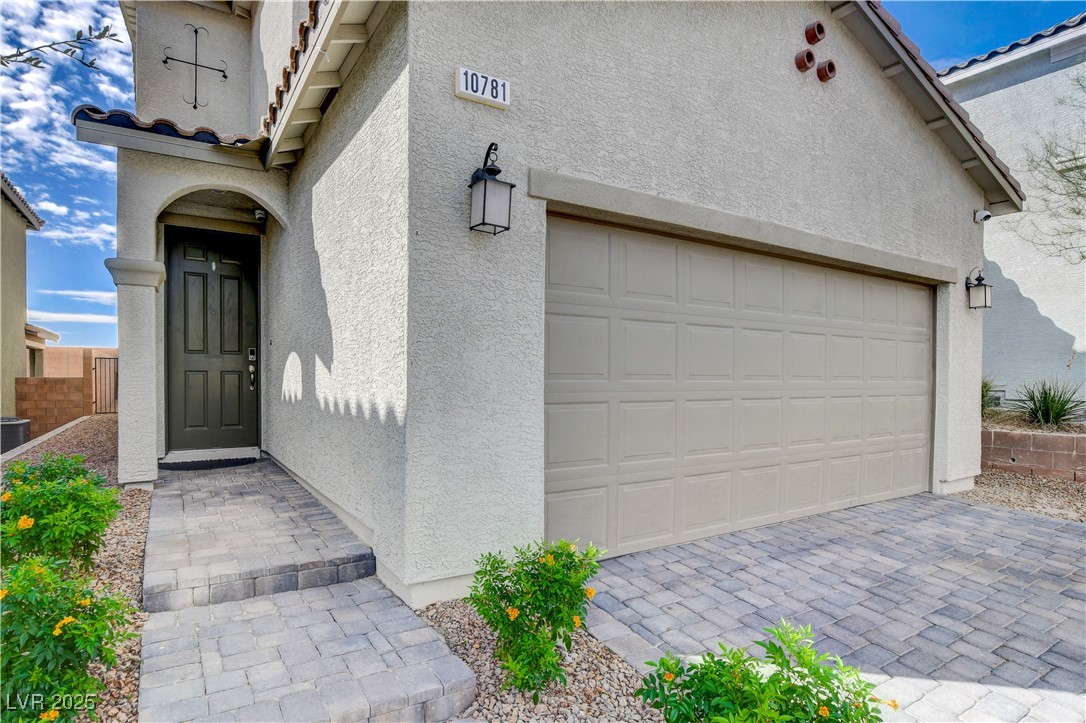 10781 San Millan Avenue Las Vegas, NV 89166 - Photo 3 of 55