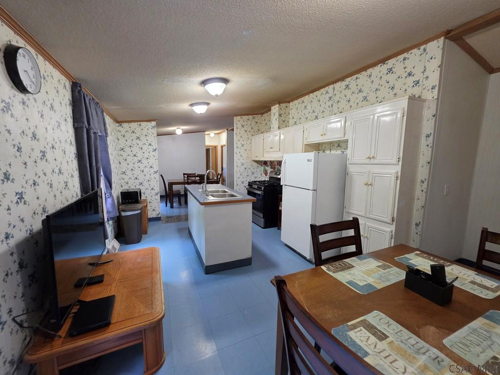 282 Old Rocky Road Johnstown, PA 15905 - Photo 6 of 15