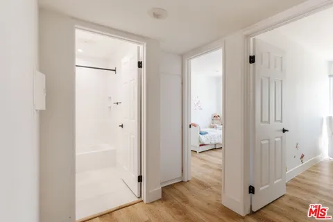 $1,799,000 | 913 Euclid Street, Unit 5, Santa Monica, CA 90403