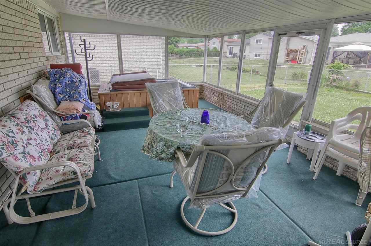 35388 Shell Drive Sterling Heights, MI 48310 - Photo 8 of 33 31322232-7.JPG