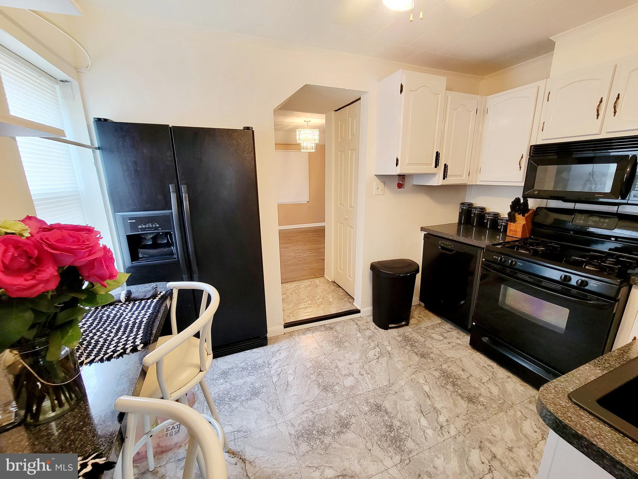 3412 Louth Road Dundalk, MD 21222 - Photo 6 of 27