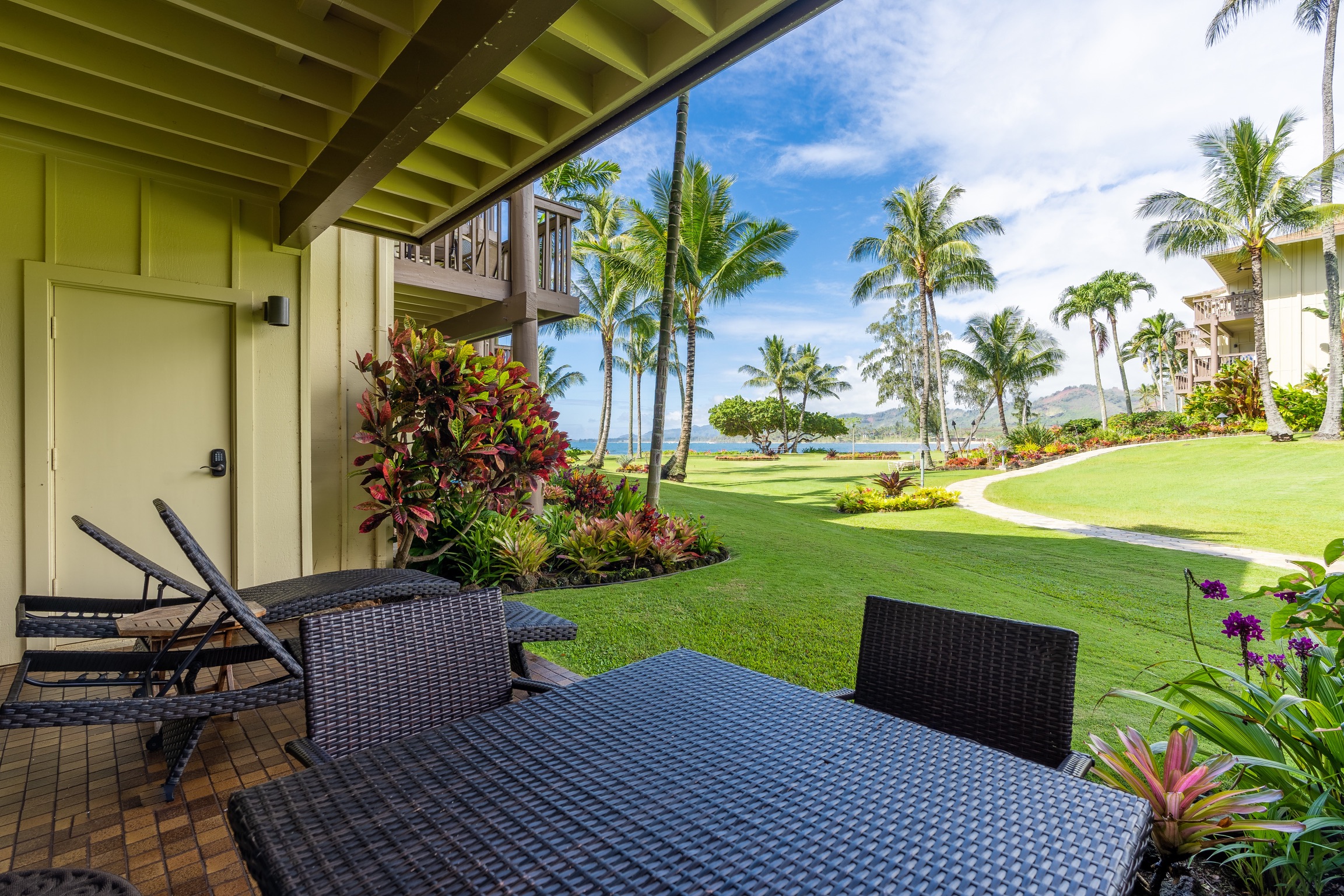 410 Papaloa Road, Unit 317 Kapaa, HI 96746 - Photo 4 of 30