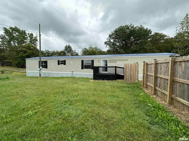 $154,500 | 324 South Main Street, Ewing, IL 62836