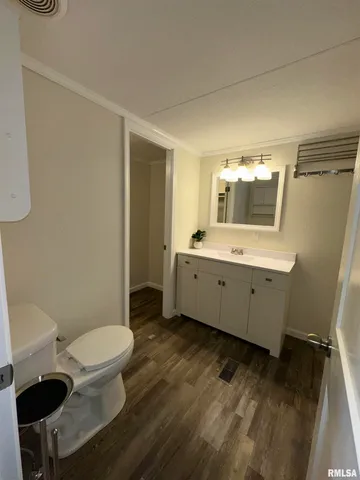 $154,500 | 324 South Main Street, Ewing, IL 62836