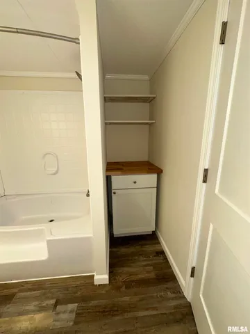 $154,500 | 324 South Main Street, Ewing, IL 62836