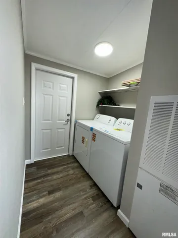 $154,500 | 324 South Main Street, Ewing, IL 62836