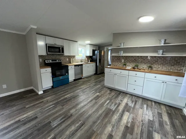 $154,500 | 324 South Main Street, Ewing, IL 62836