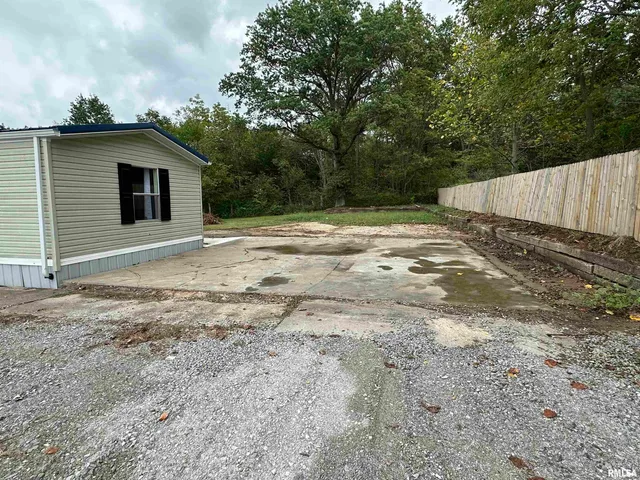 $154,500 | 324 South Main Street, Ewing, IL 62836