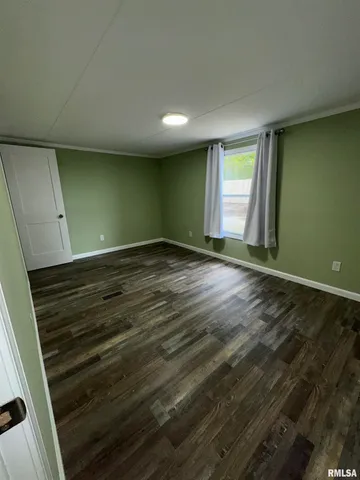 $154,500 | 324 South Main Street, Ewing, IL 62836