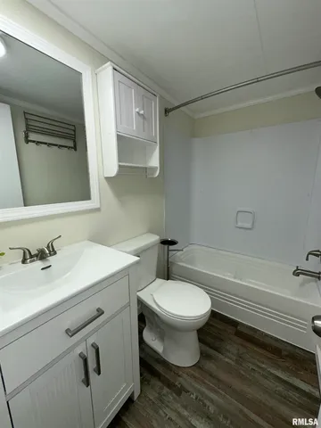 $154,500 | 324 South Main Street, Ewing, IL 62836