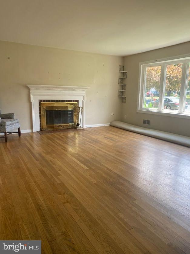 3827 Cassandra Road Randallstown, MD 21133 - Photo 2 of 17 Living room