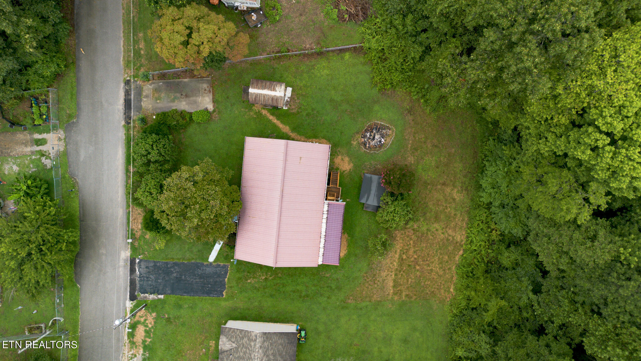 530 McDeerman Road Jacksboro, TN 37757 - Photo 33 of 37 mcdeerman-29