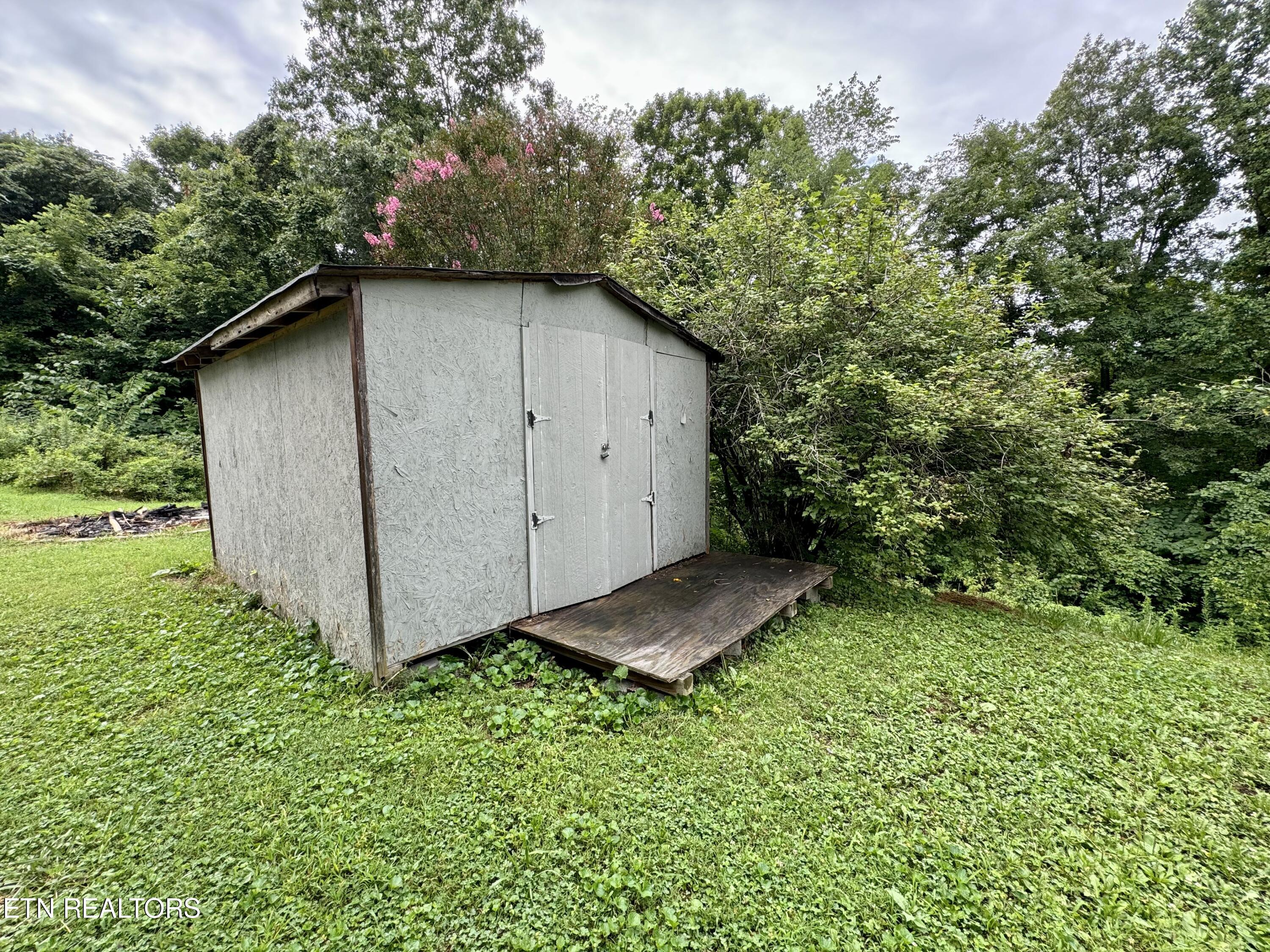530 McDeerman Road Jacksboro, TN 37757 - Photo 36 of 37 IMG_3441