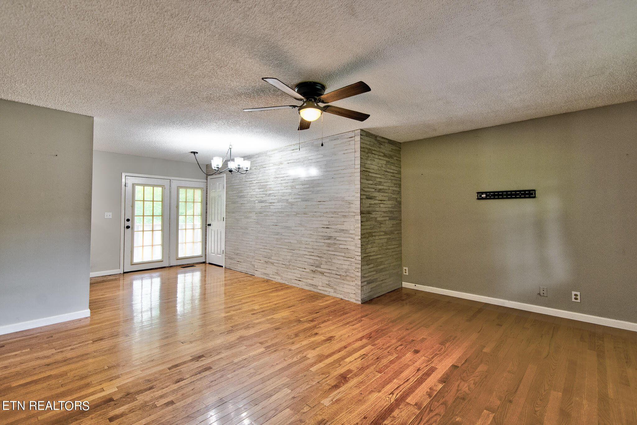 530 McDeerman Road Jacksboro, TN 37757 - Photo 7 of 37 mcdeerman-10