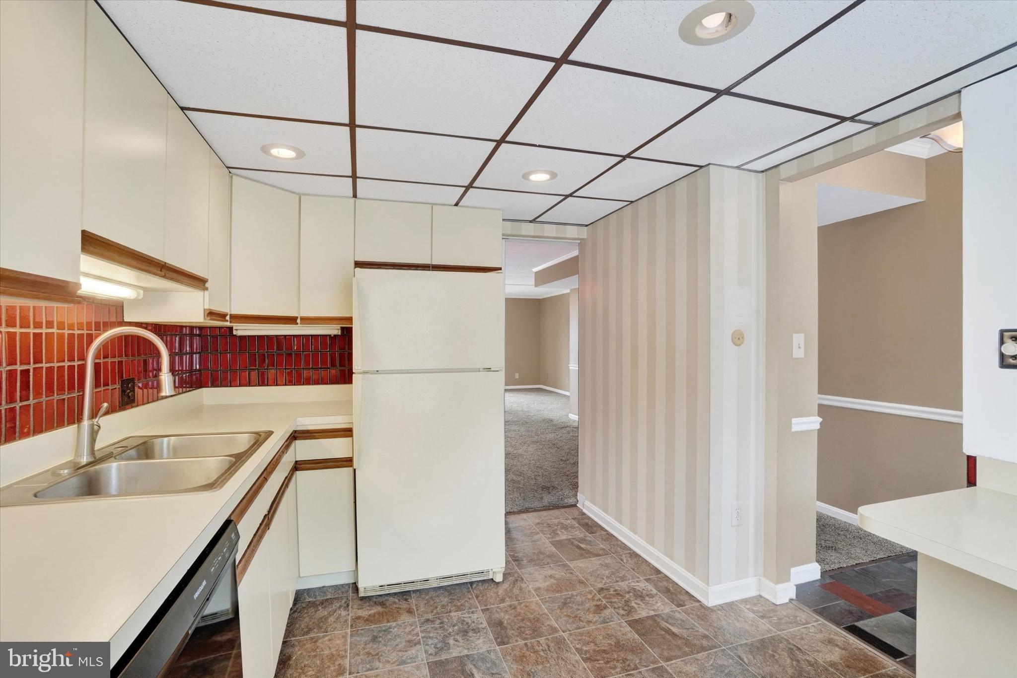 1000 Country Club Road York, PA 17403 - Photo 7 of 26