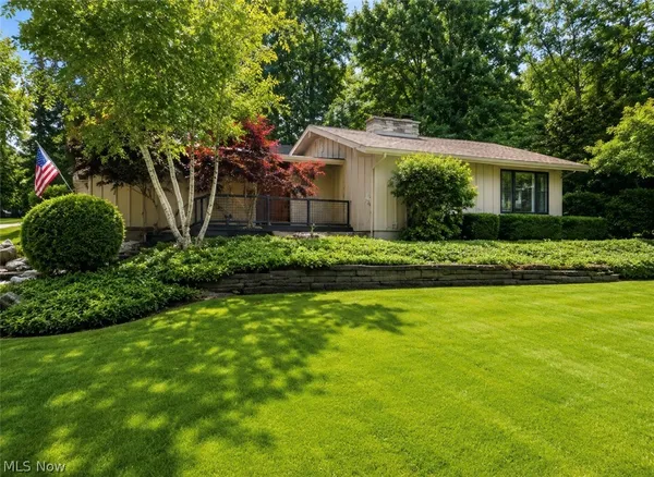 $415,000 | 1498 Belle Meade Drive, Akron, OH 44321