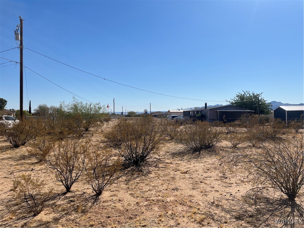 3685 Mormon Flat Road Golden Valley, AZ 86413 - Photo 5 of 6 Yard
