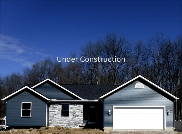 $374,900 | 16298 Weathervane Drive, Middlefield, OH 44062