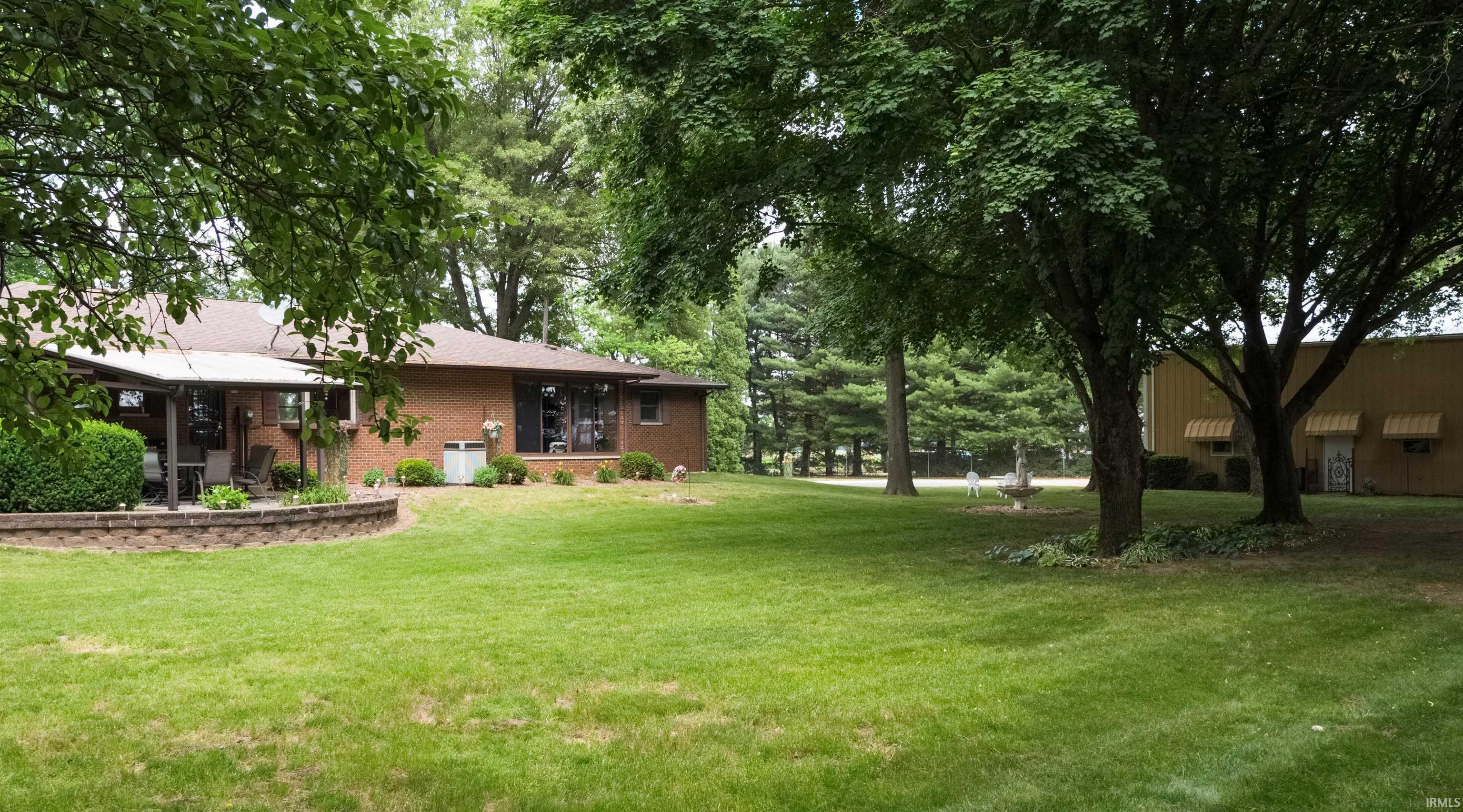 3083 East 300 North Rochester, IN 46975 - Photo 5 of 36 Gallery Image 5
