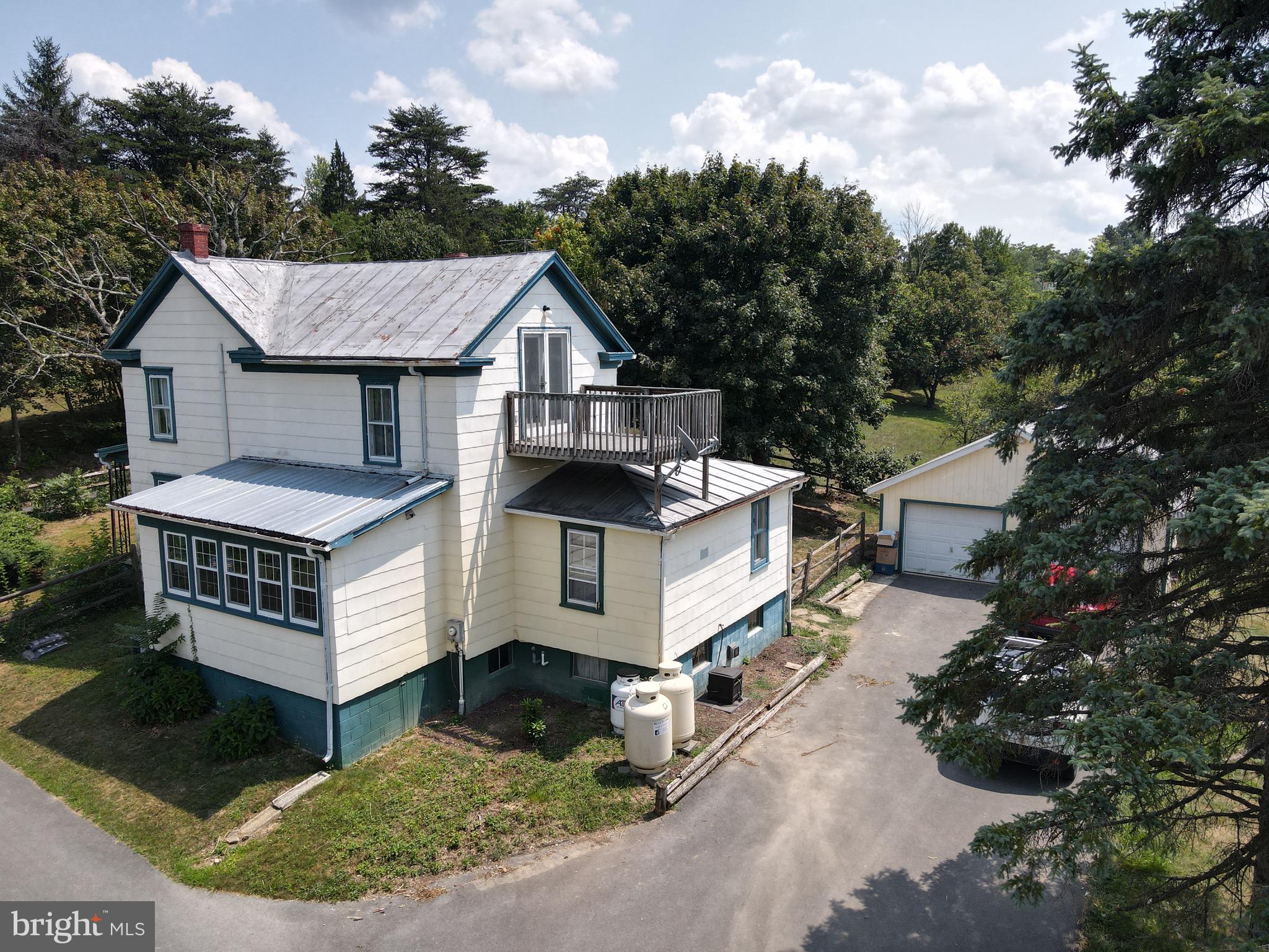 988 Johnsons Mill Road Berkeley Springs, WV 25411 - Photo 2 of 68