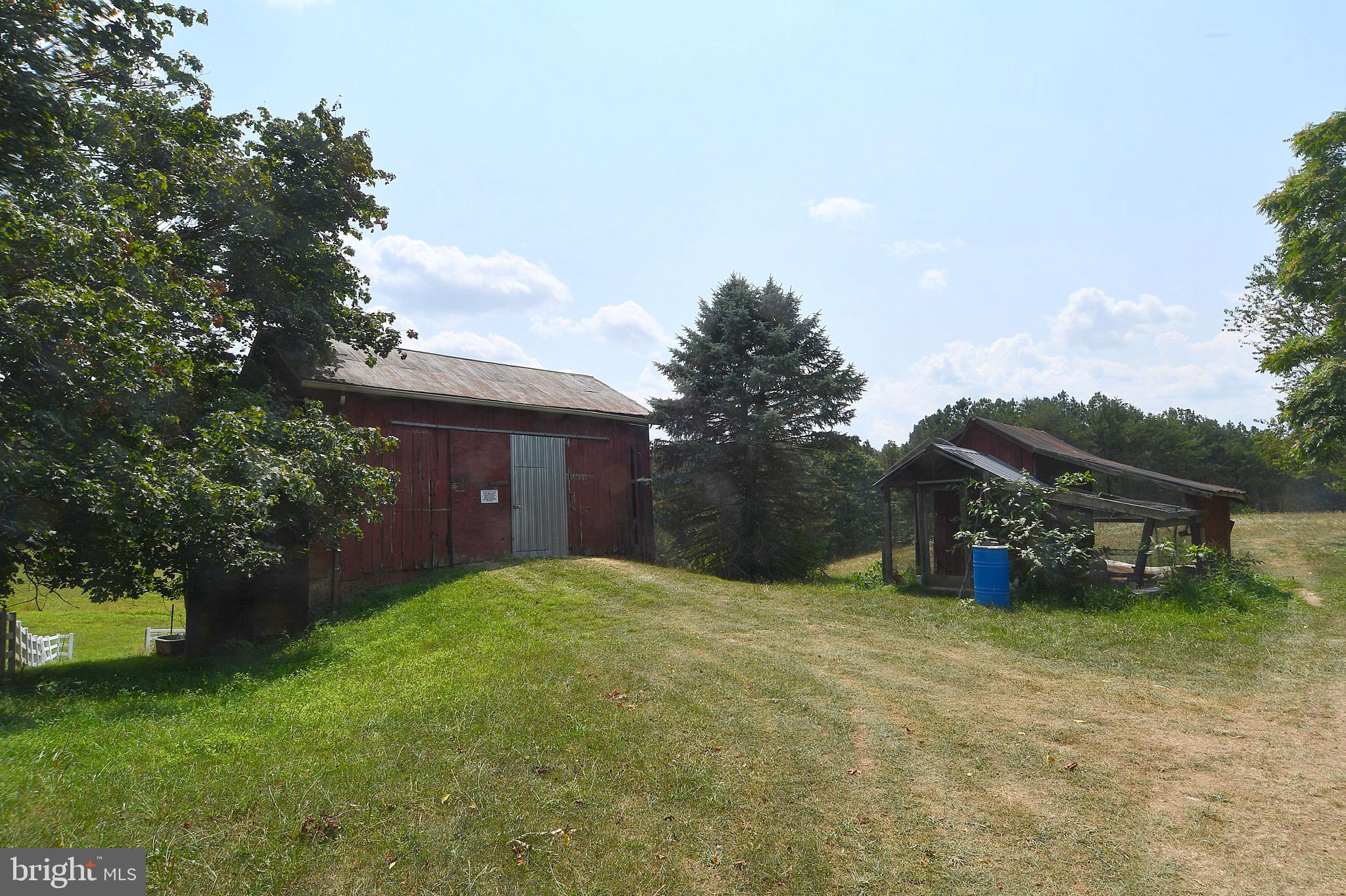 988 Johnsons Mill Road Berkeley Springs, WV 25411 - Photo 18 of 68