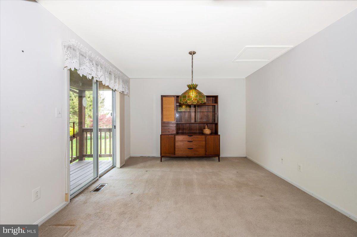 20506 Beaver Ridge Road Gaithersburg, MD 20886 - Photo 19 of 79 Gallery Image 19