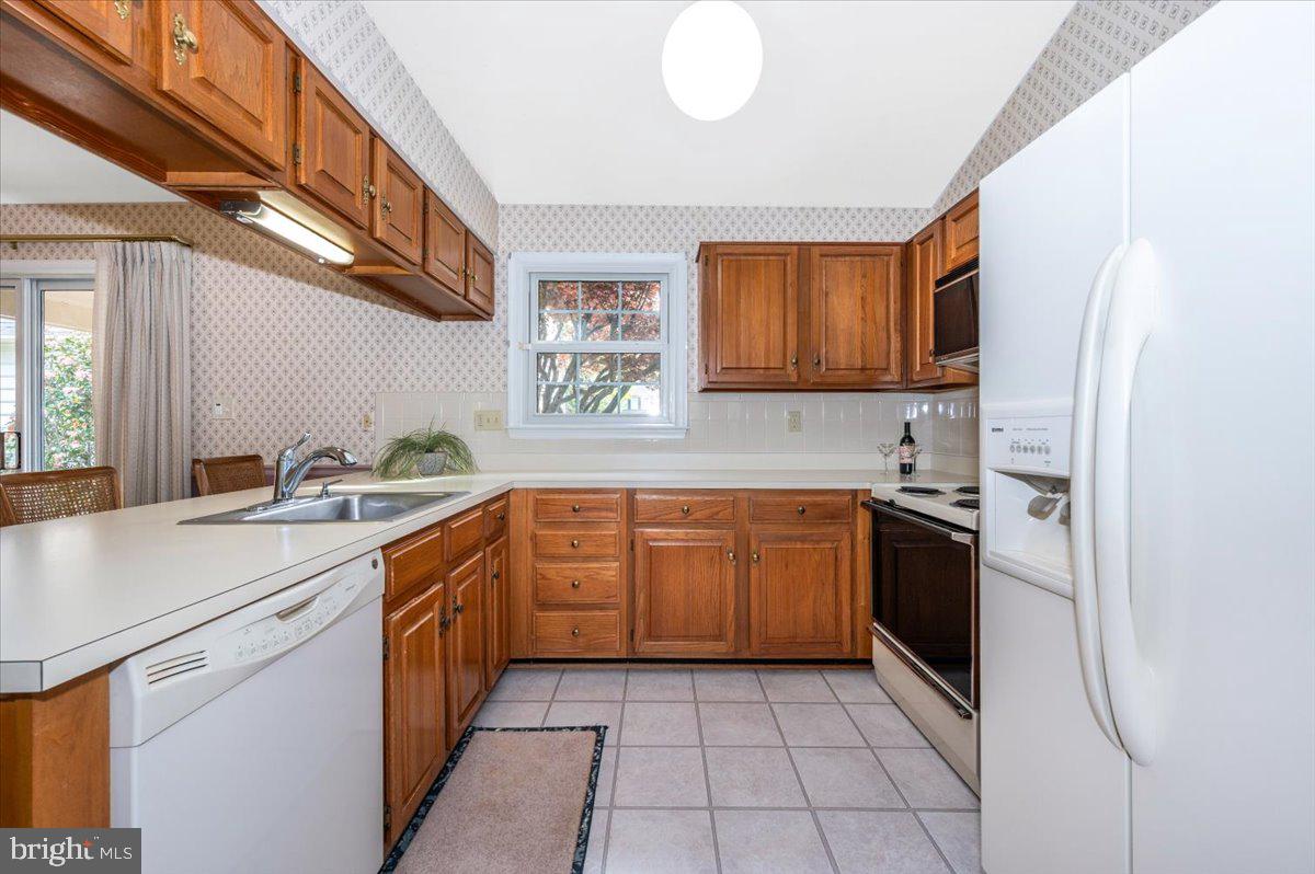 20506 Beaver Ridge Road Gaithersburg, MD 20886 - Photo 24 of 79 Gallery Image 24