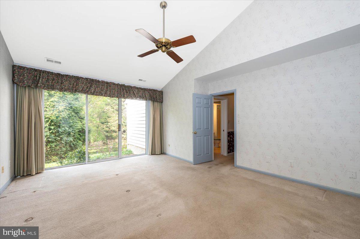 20506 Beaver Ridge Road Gaithersburg, MD 20886 - Photo 32 of 79 Gallery Image 32