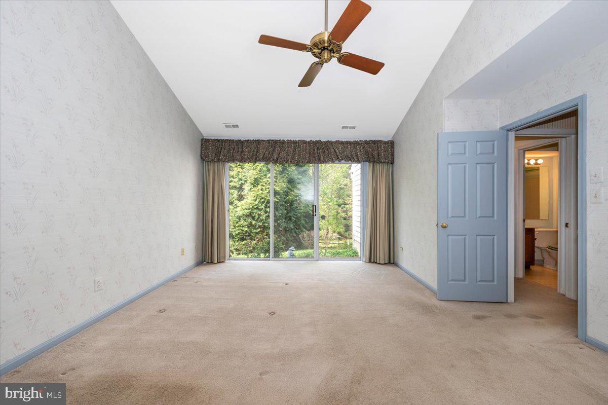 20506 Beaver Ridge Road Gaithersburg, MD 20886 - Photo 33 of 79 Gallery Image 33