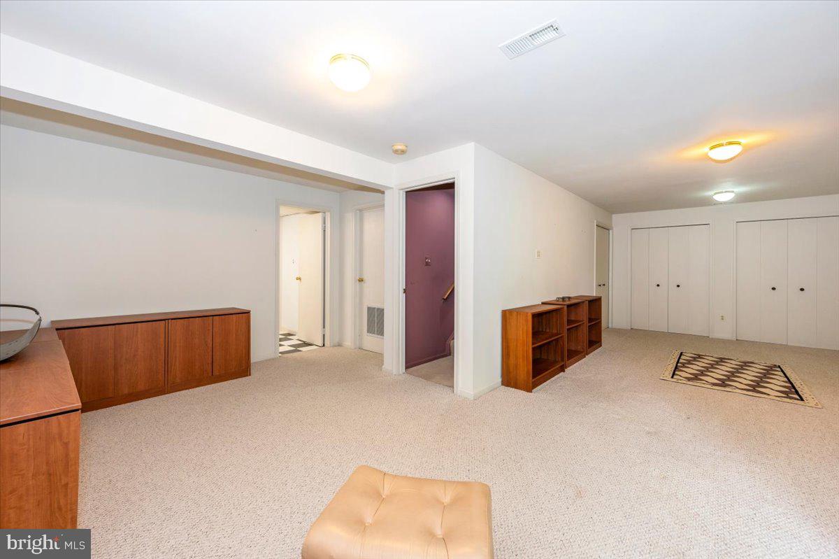 20506 Beaver Ridge Road Gaithersburg, MD 20886 - Photo 46 of 79 Gallery Image 46