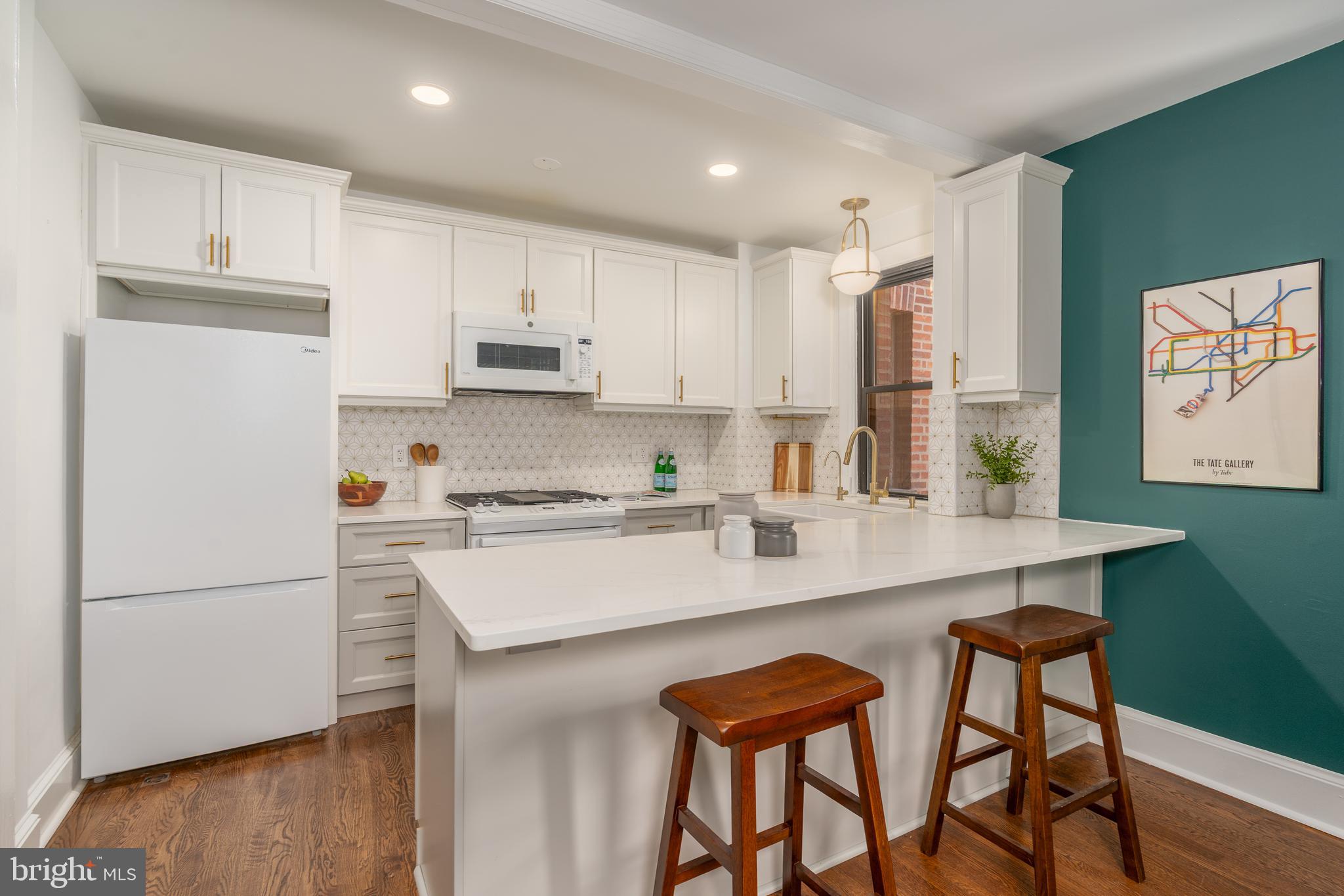 1915 16th Street Northwest, Unit 304 Washington, DC 20009 - Photo 6 of 20