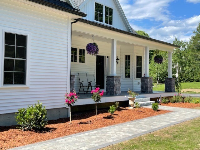 135 South Road Holden, MA 01520 - Photo 41 of 42 a view of a house with sitting area