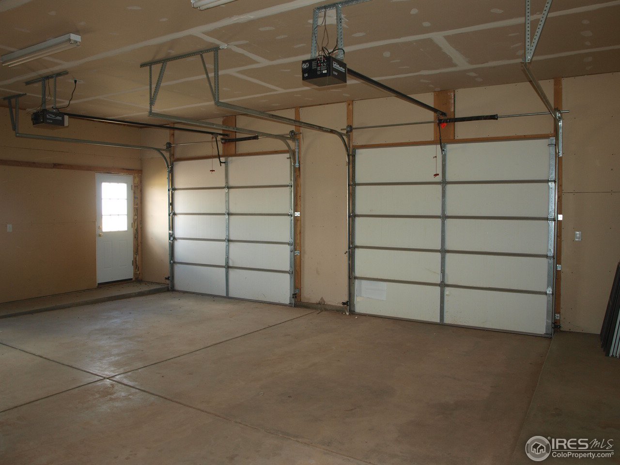 8867 Old Ranch Road Livermore, CO 80536 - Photo 17 of 25 2-car Garage