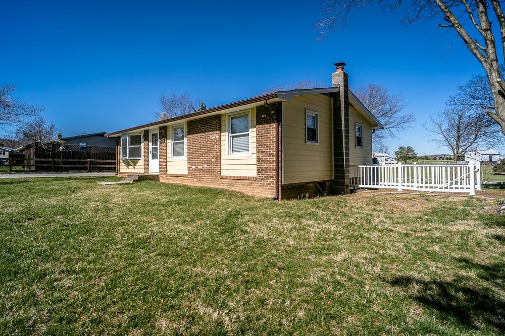 2574 Spaders Church Road Harrisonburg, VA 22801 - Photo 20 of 28 a front view of a house with a yard