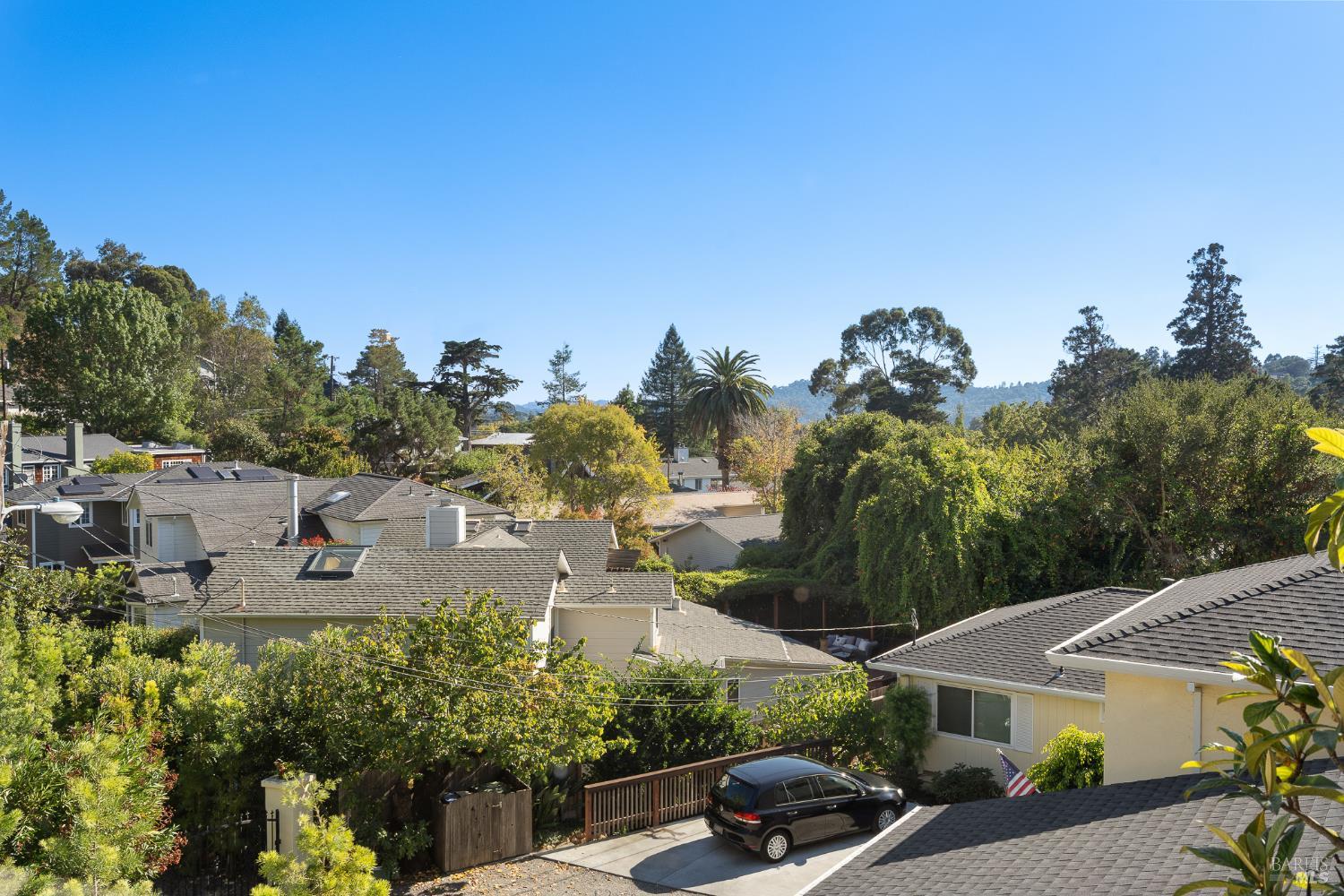 171 Glen Park Avenue San Rafael, CA 94901 - Photo 25 of 27 a view of a house with a garden