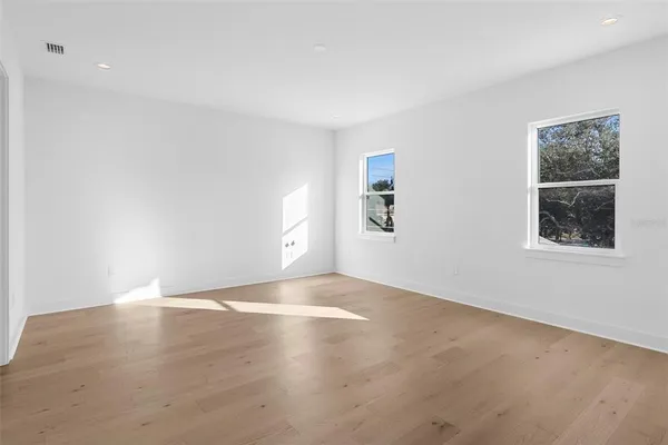 $1,250,000 | 3301 West Iowa Avenue, Tampa, FL 33611