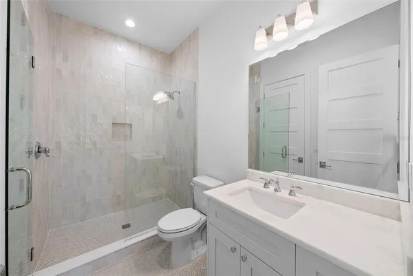 $1,250,000 | 3301 West Iowa Avenue, Tampa, FL 33611