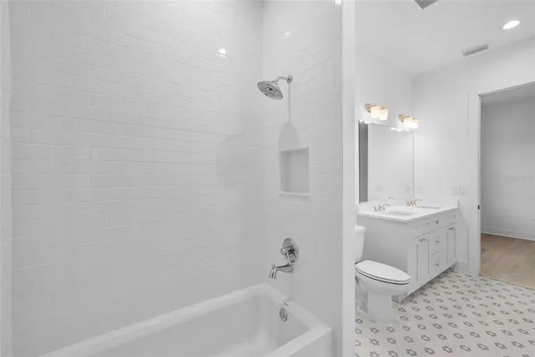 $1,250,000 | 3301 West Iowa Avenue, Tampa, FL 33611