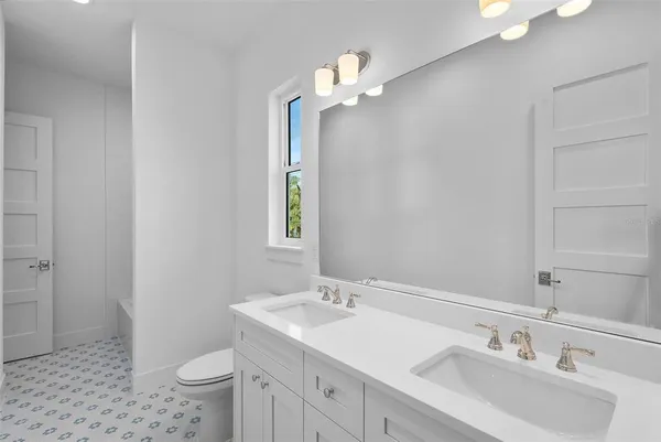 $1,250,000 | 3301 West Iowa Avenue, Tampa, FL 33611
