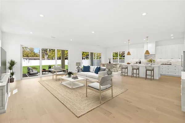 $1,250,000 | 3301 West Iowa Avenue, Tampa, FL 33611