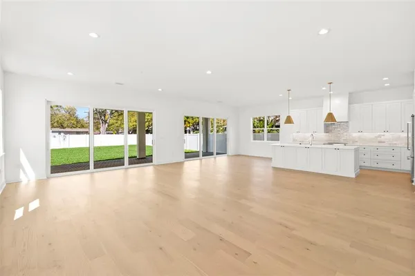 $1,250,000 | 3301 West Iowa Avenue, Tampa, FL 33611