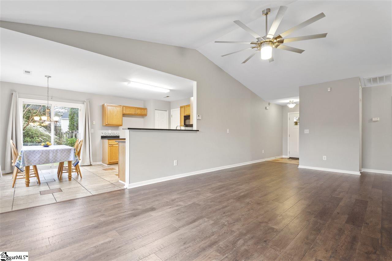32 Reedy River Way Greenville, SC 29605 - Photo 9 of 31 Gallery Image 9