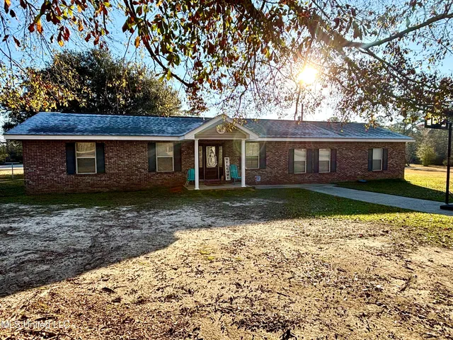 $299,000 | 1352 Rock Ranch Road, Carriere, MS 39426