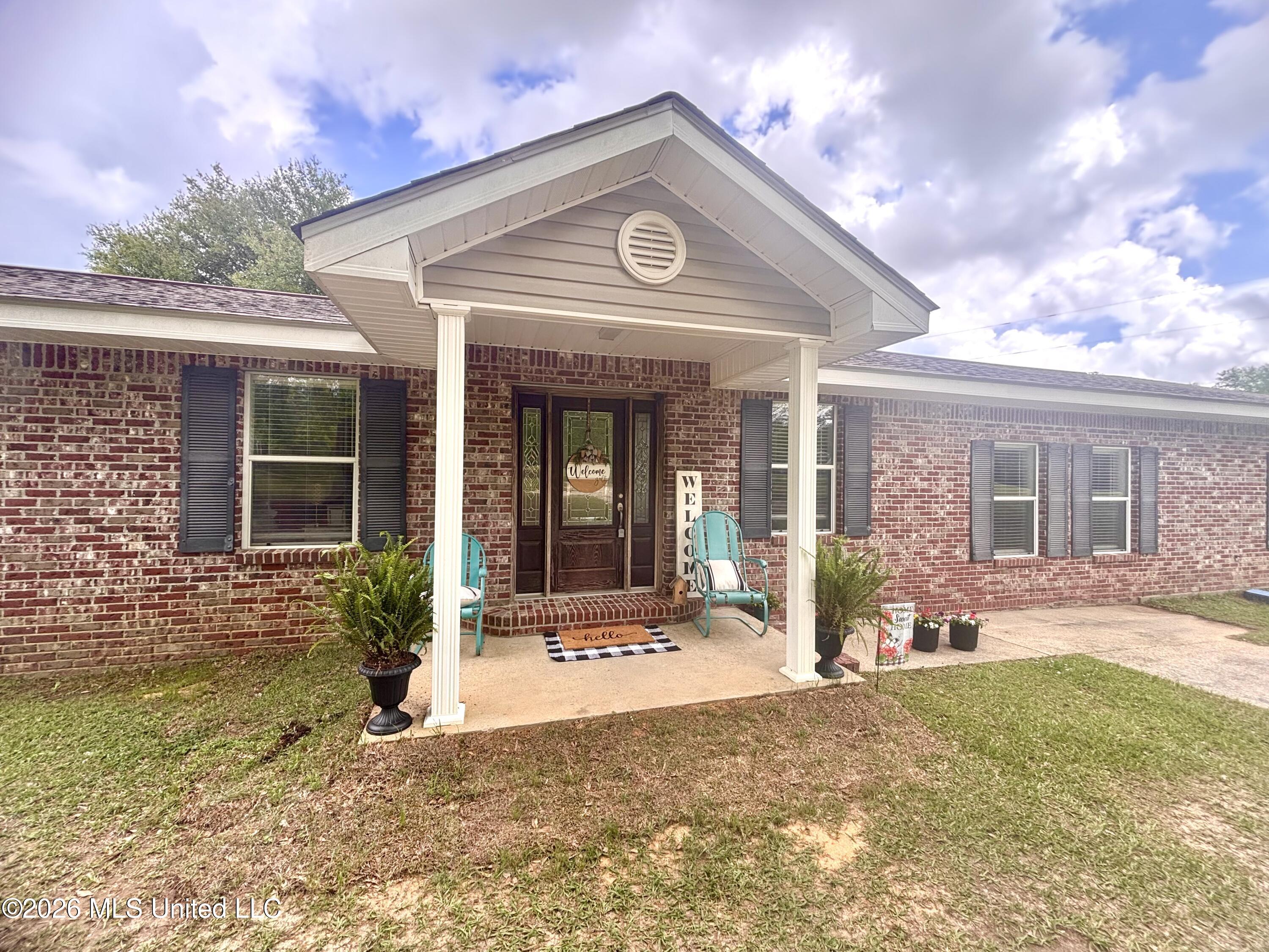 1352 Rock Ranch Road Carriere, MS 39426 - Photo 2 of 32 IMG_8455