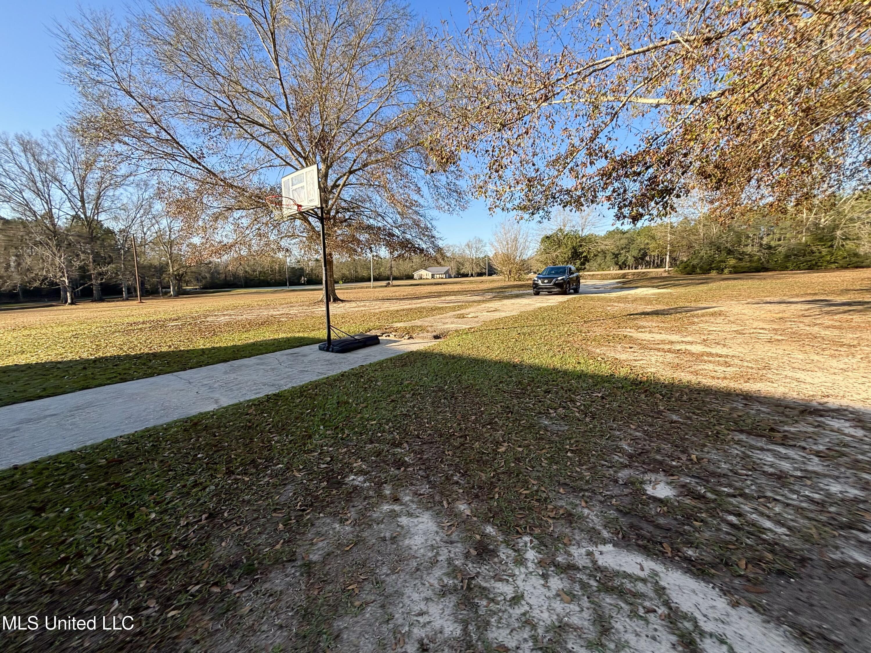 1352 Rock Ranch Road Carriere, MS 39426 - Photo 6 of 33 IMG_5938