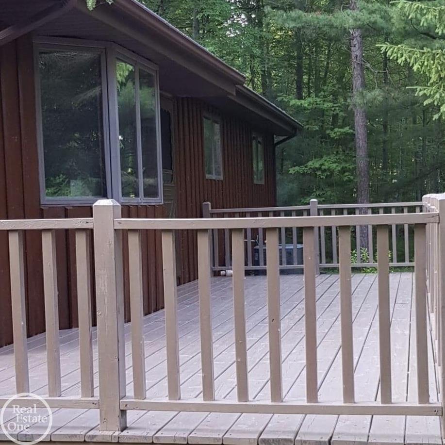 6044 Port Austin Road Caseville, MI 48725 - Photo 8 of 47 28' x 10'