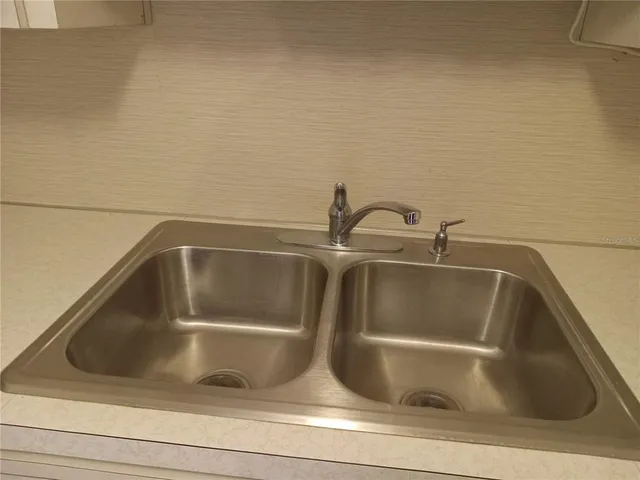 a close view of sink