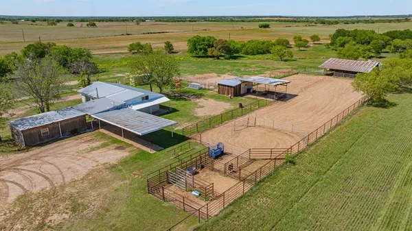 $380,000 | 1301 County Road 440, De Leon, TX 76444
