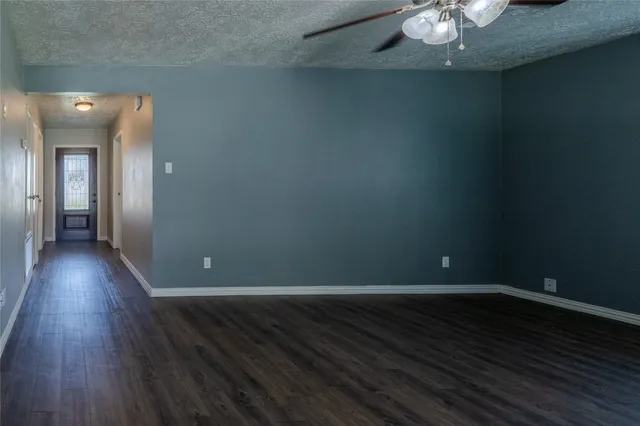 $1,950 | 2027 Alabama Street, Pasadena, TX 77503